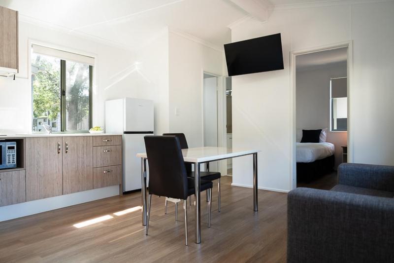 Adelaide Caravan Park - Aspen Holiday Parks ห้อง รูปภาพ